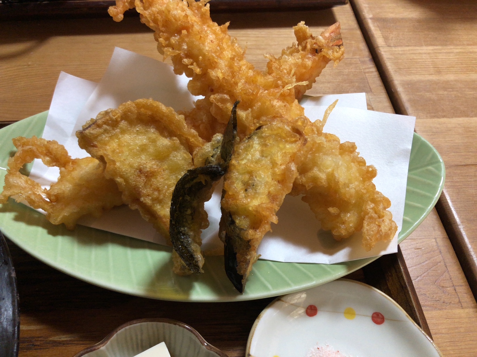 コシのある二八そばのクローズアップ