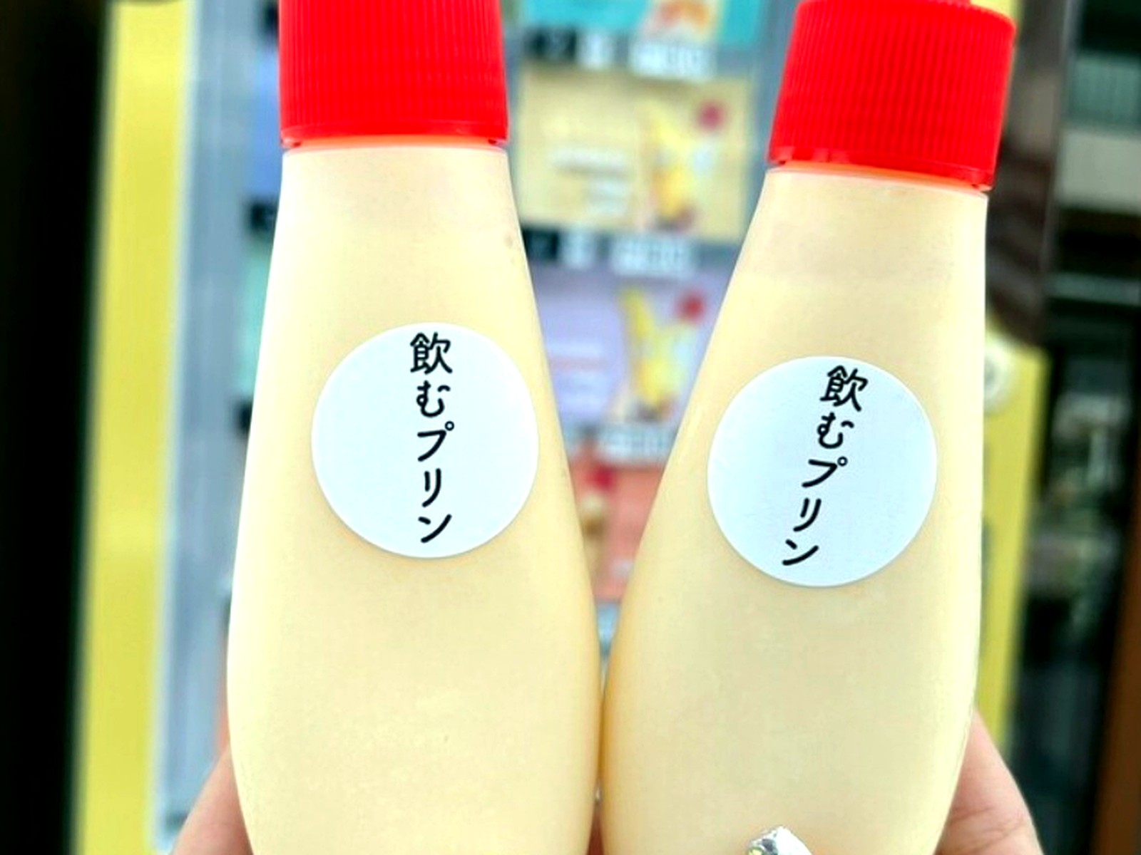 ボトルタイプで持ち歩きやすい人気の飲むプリン